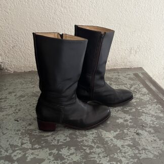 Botas de cuero marron