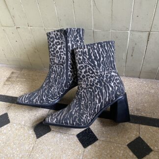Sofia Sarkanny Animal Print